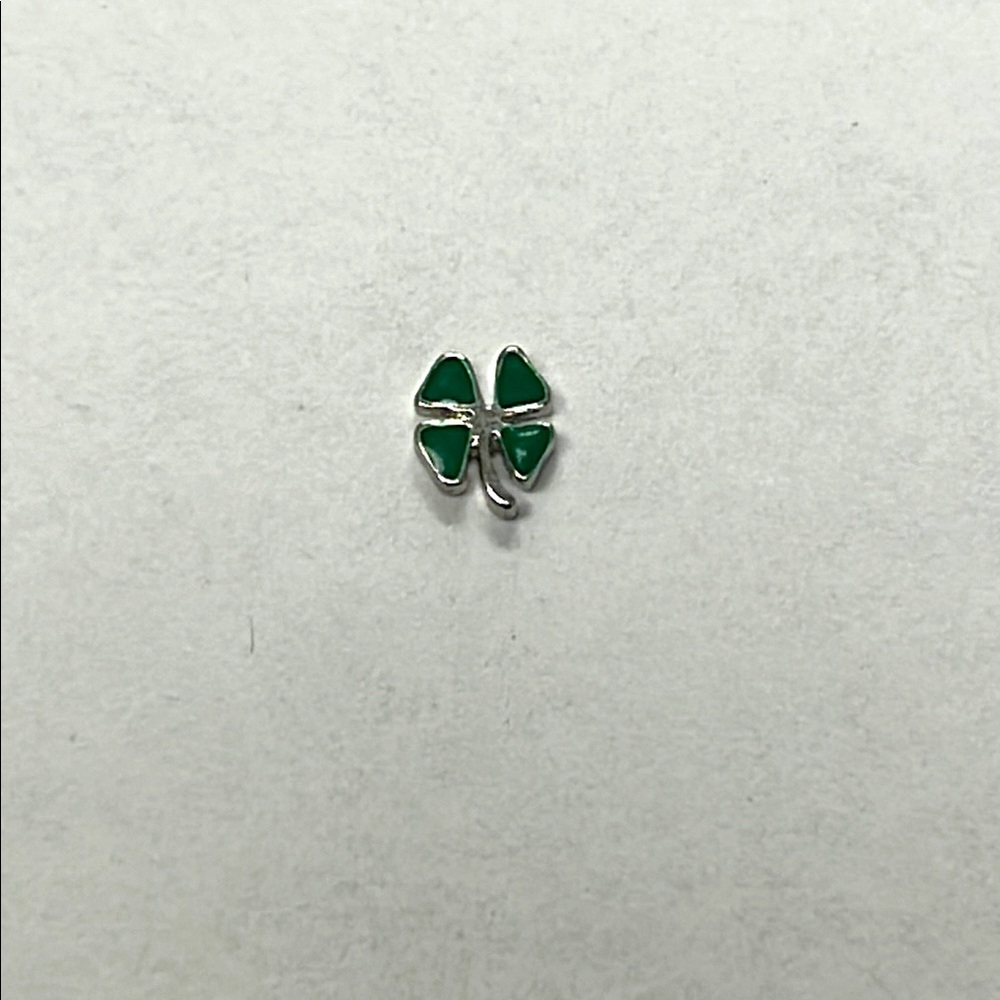 Origami Owl four leaf clover living locket charm retired
